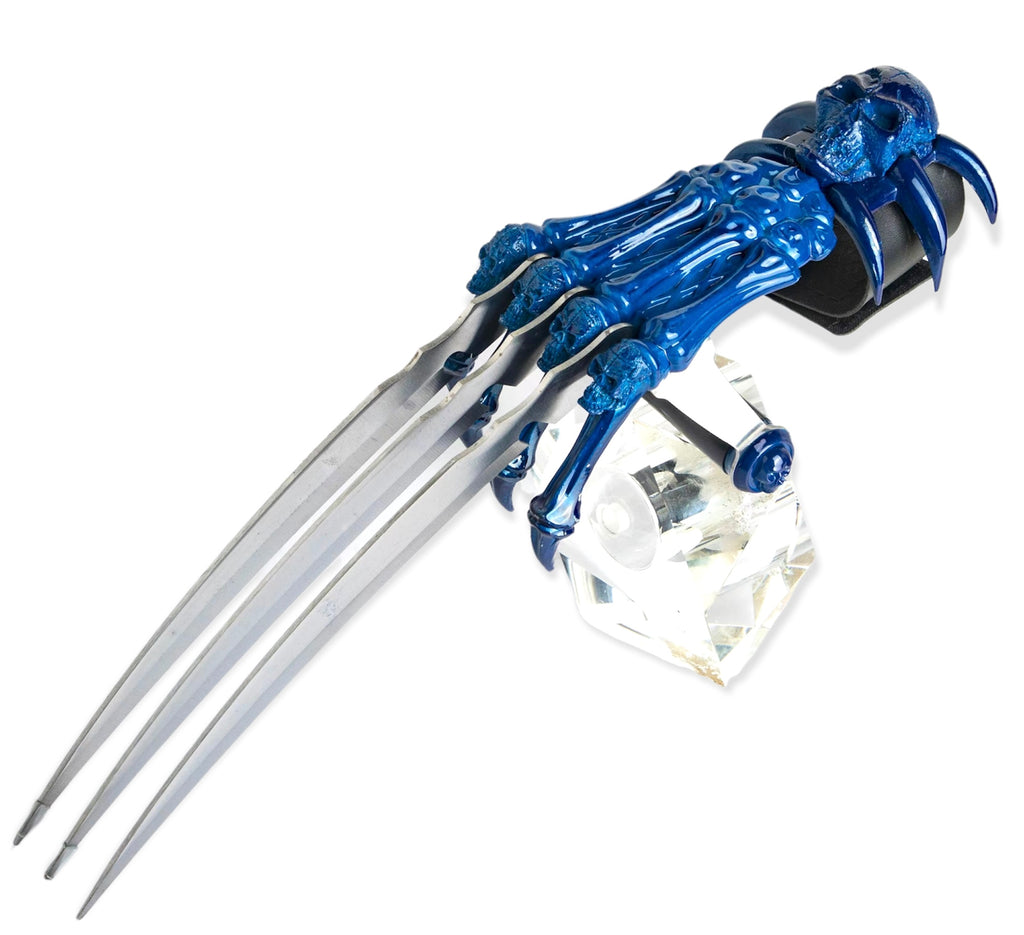 Skull of Death Gauntlet Hand Wolverine Claw Blades Grip Dagger - AnyTime Blades